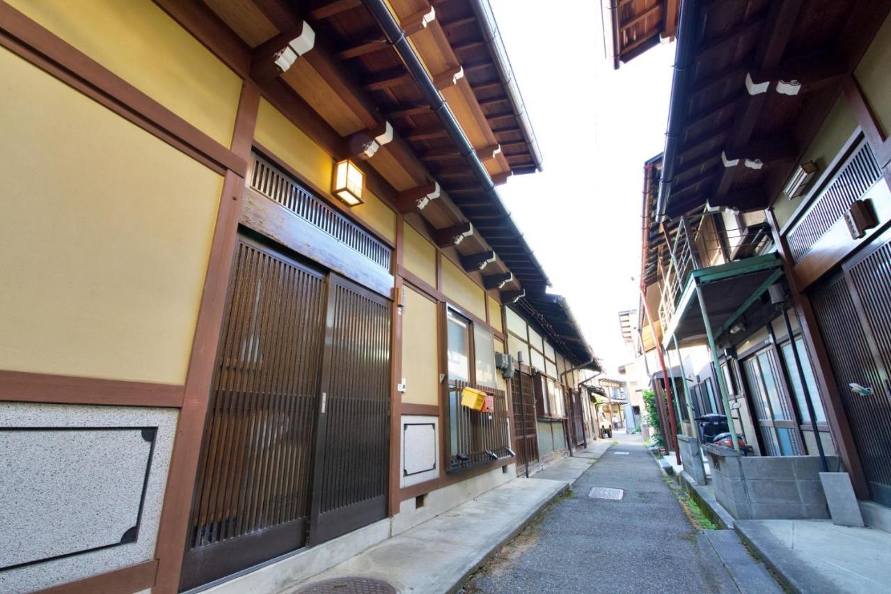 飛騨高山 八軒町戸建 Apartment Luaran gambar